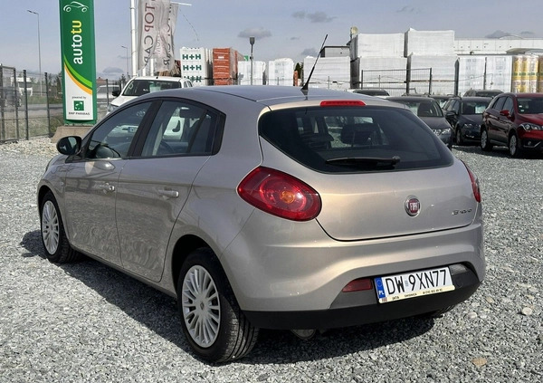 Fiat Bravo cena 15900 przebieg: 223800, rok produkcji 2011 z Wojkowice małe 154